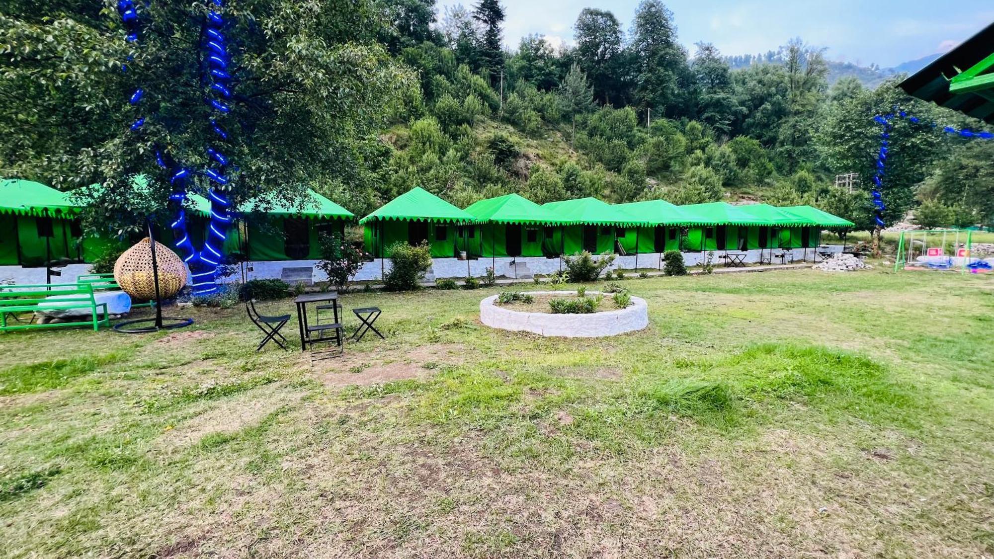 Himalayan Riverside Swiss Cottage Tents, Manali Buitenkant foto