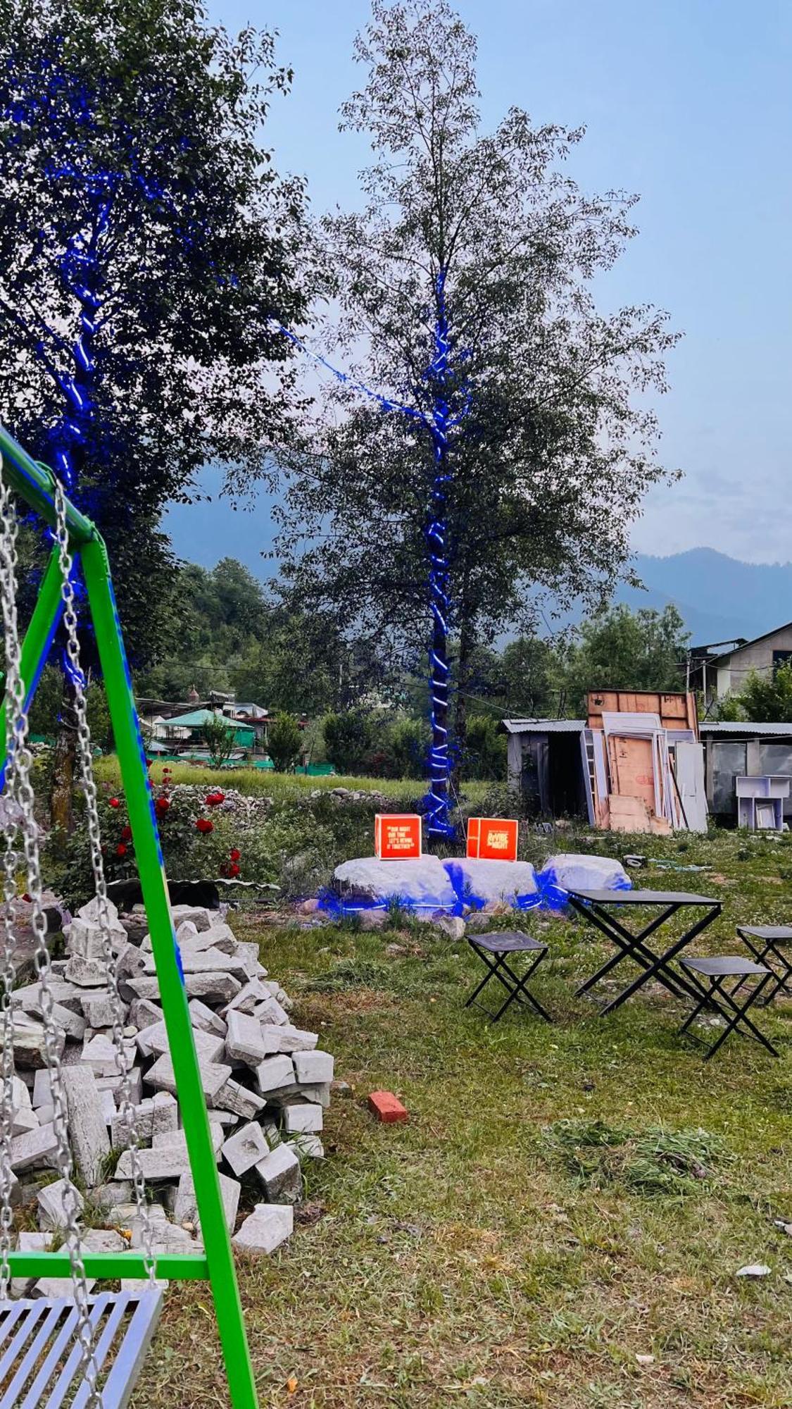 Himalayan Riverside Swiss Cottage Tents, Manali Buitenkant foto