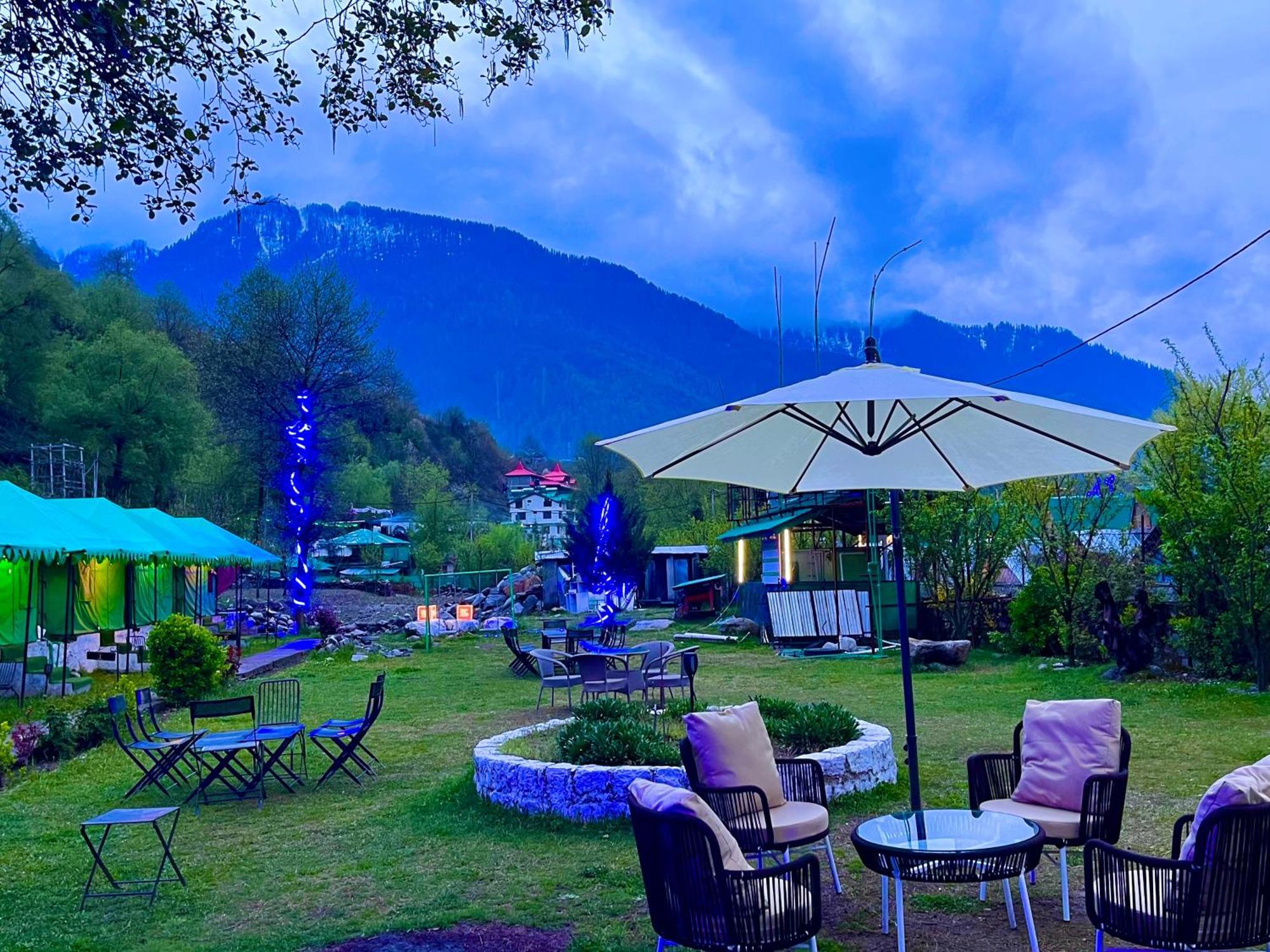 Himalayan Riverside Swiss Cottage Tents, Manali Buitenkant foto