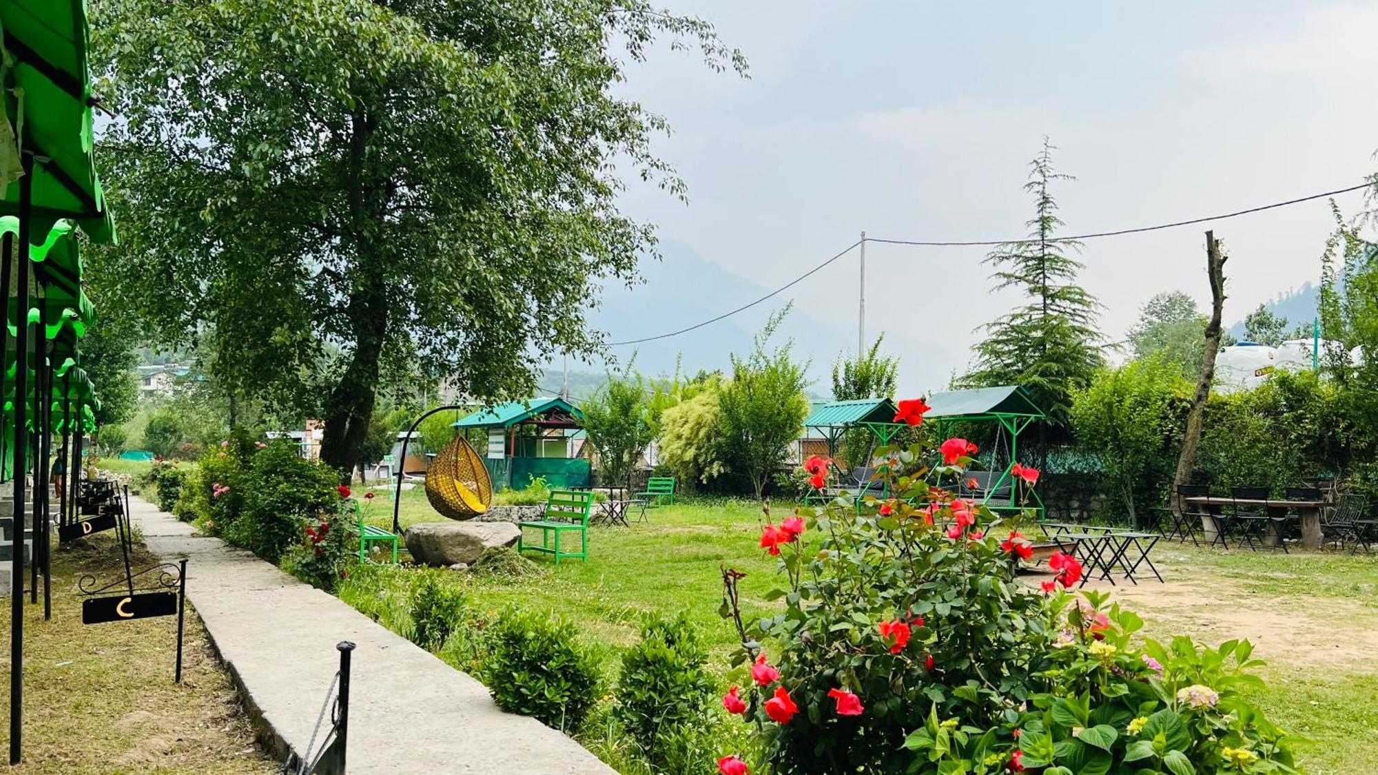 Himalayan Riverside Swiss Cottage Tents, Manali Buitenkant foto