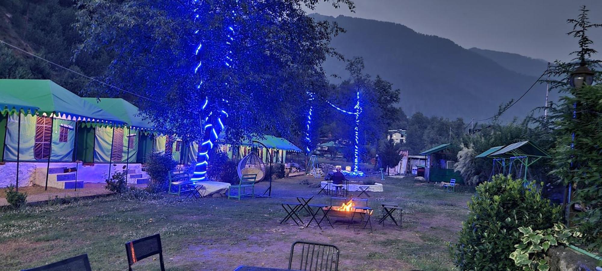 Himalayan Riverside Swiss Cottage Tents, Manali Buitenkant foto
